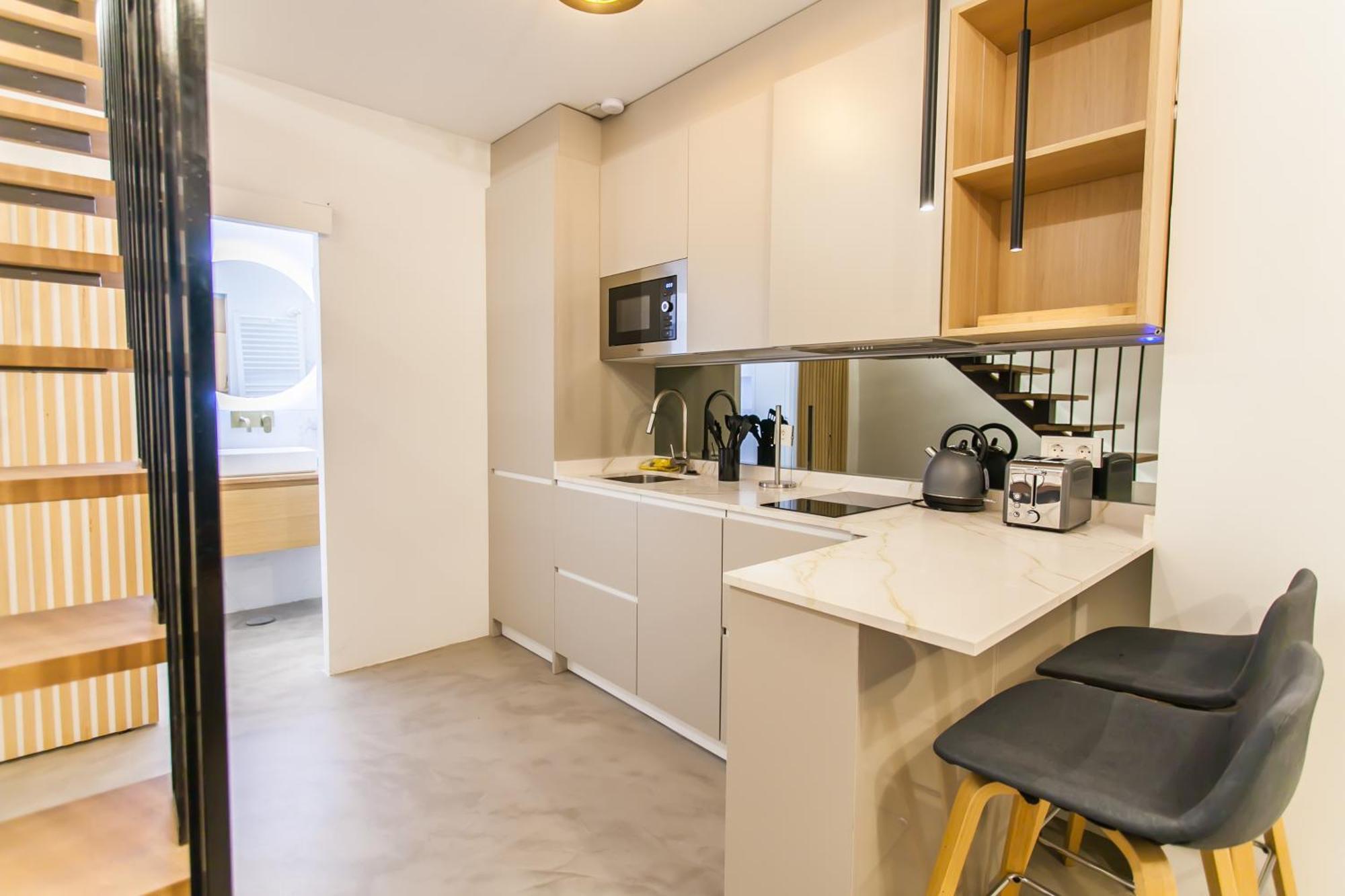 Appartement Guernica Luxury Duplex - Location, Light, And Art à Madrid Extérieur photo