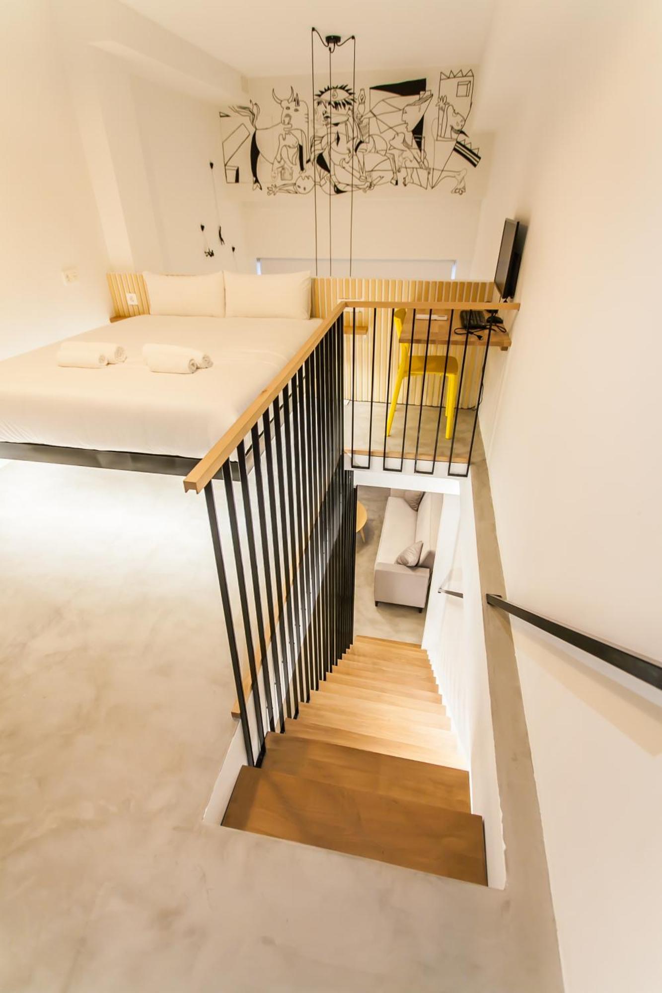 Appartement Guernica Luxury Duplex - Location, Light, And Art à Madrid Extérieur photo